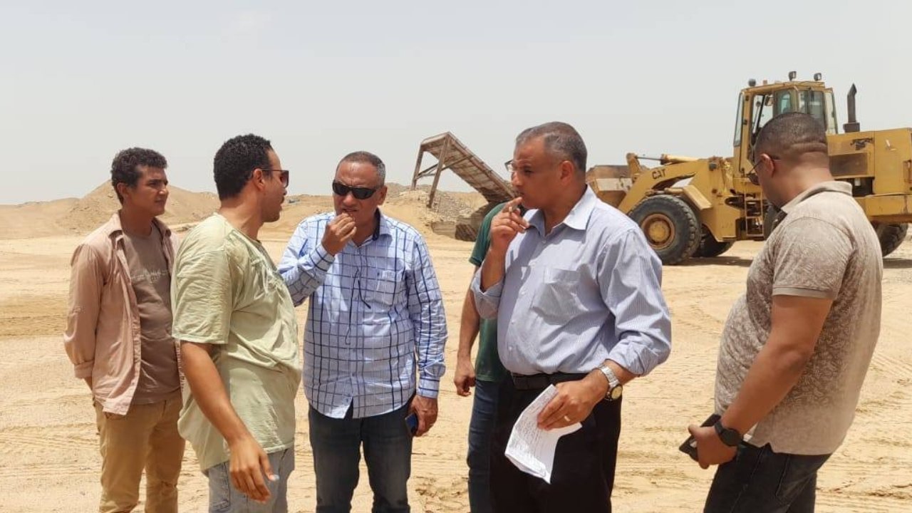 بتوجيهات من اللواء عمرو حنفي بعثة تقييمية تزور حلايب لمتابعة تقدم المشروعات الحيوية