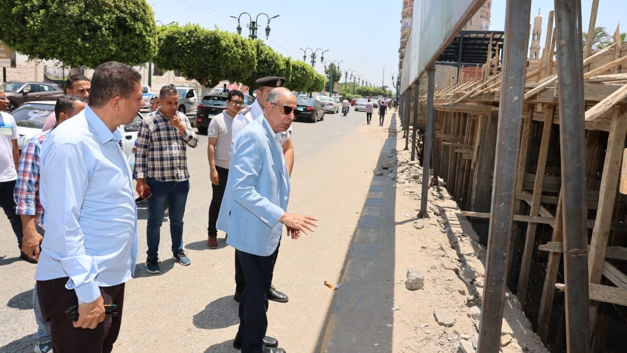 محافظ المنيا يعلن عن خطة لتطوير كورنيش النيل
