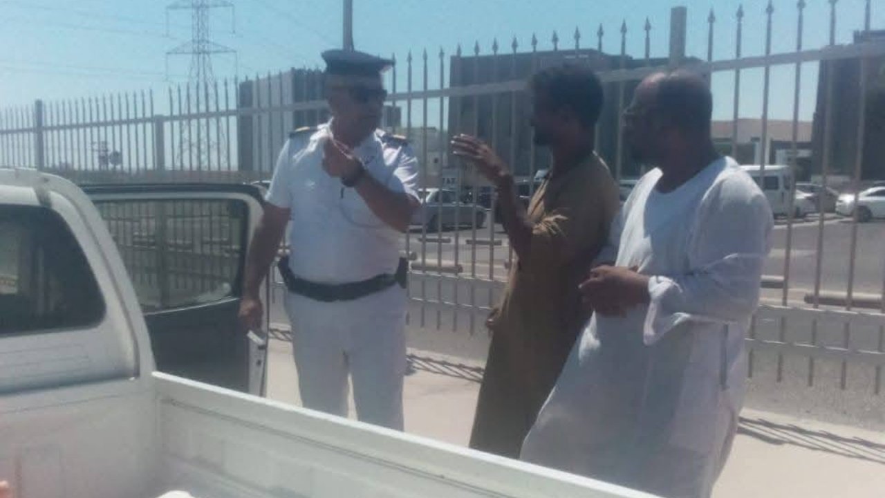 مخالفات مرورية بالبحر الأحمر